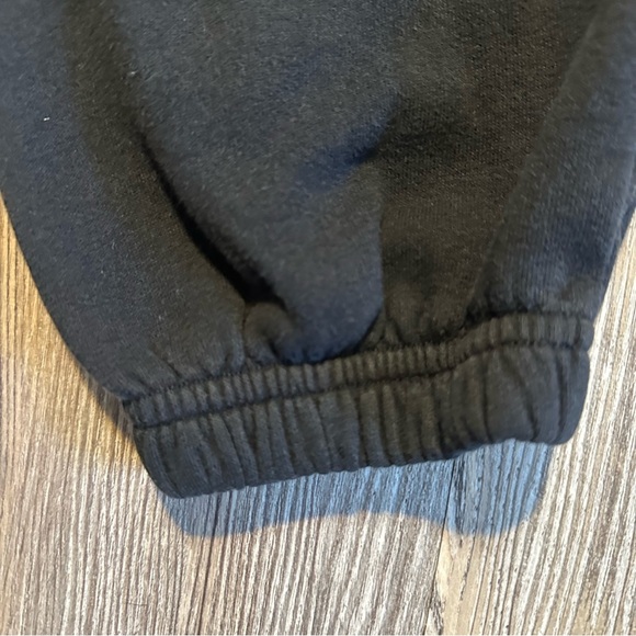 Women’s Abercrombie & Fitch Black Fleece-Lined Sweatpants, size Small - Picture 5 of 6